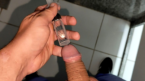 Extreme Application to the Syringe Inside the Glans!!