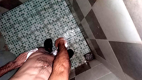 Boy Masturbates and Wipes All the Body Hair on His Parts and Buttocks