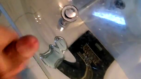 Hot Guy Jerks off Moaning in the Mirror