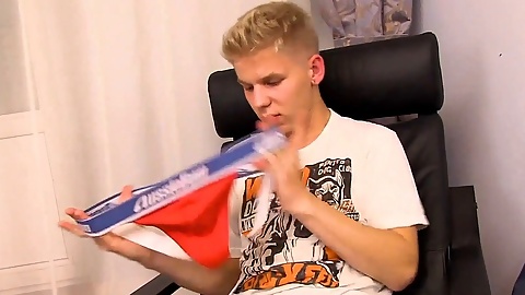 Insatiable Matthew M enjoys some solo fun with his juicy manmeat in his underwear