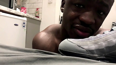 In english, kinkygboy, masturbation