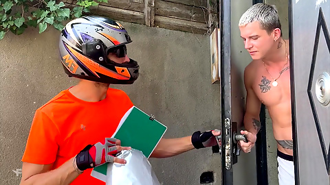 The Courier Delivered an Unusual Package and Caught the Twink Having Anal Sex, Got Excited and Fucked Him so Hard