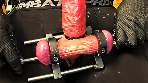 Horizontal ballstretching device ! Extreme ball stretching CBT !