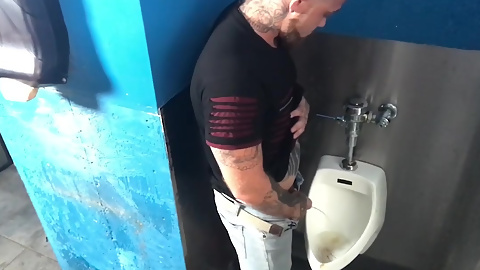 REALITY DUDES - Public Bathroom Tension: Gage Unkut Fucks A Stud And Bathes His Ass In Cum