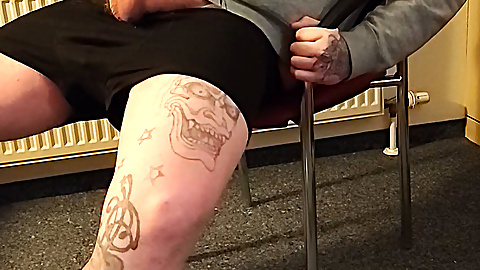 The bear growls and moans until he makes a big mess on his grey sweater.