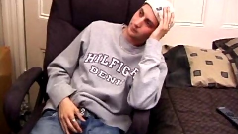 Aaron Michaels Jerks Off