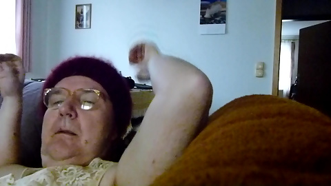 Andreas Masturbiert Als Crossdresser