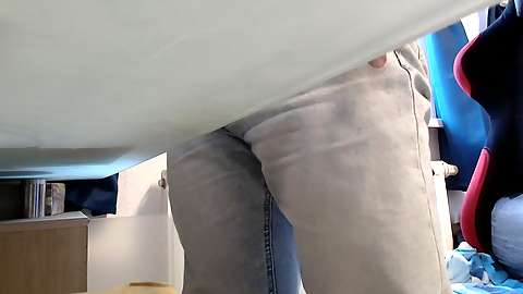 Boss caught Co-Worker wanking on Cam!