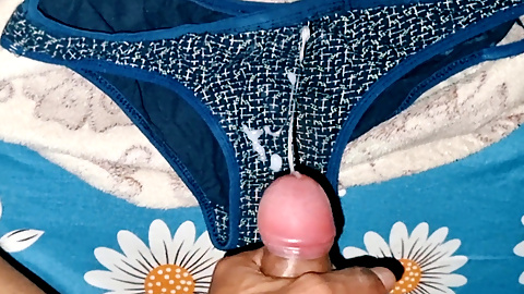 Cum In Stepmom's Panties Using Her Vibe