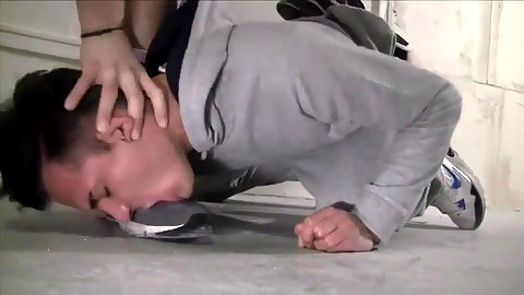 Sketboy - worship the feet of Mathieu Ferhati