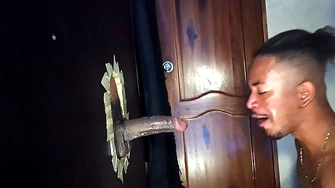 Black cock in Glory hole gets me stuck